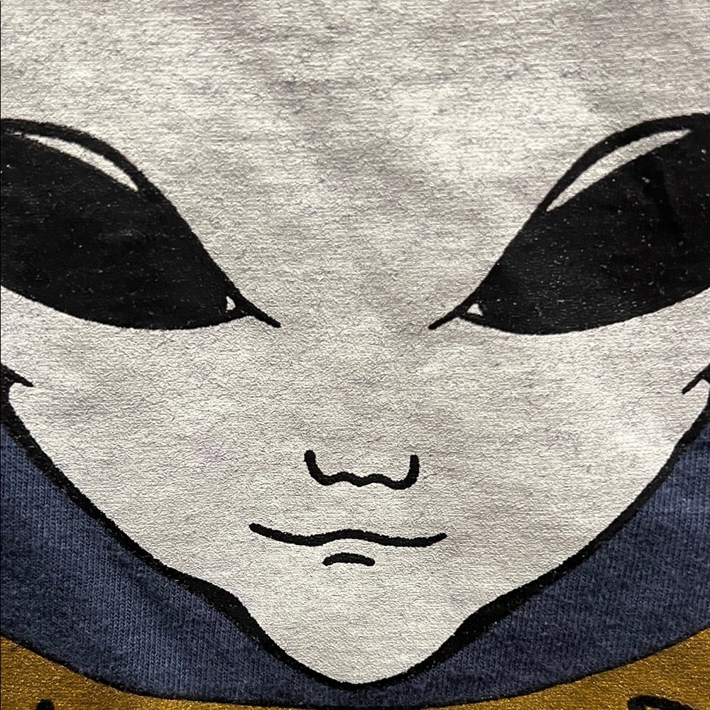 Gildan Navy Blue T-Shirt with Alien Graphic Size S - Picture 5 of 5